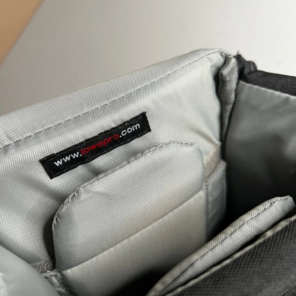 Lowepro EX 140 Camera Bag Black Gray Padded Shoulder Strap Belt Loop Case